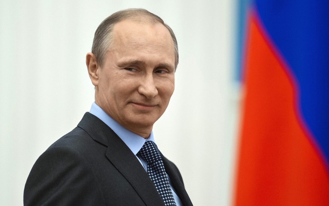 Президент РФ запретил переводить деньги на Украину через иностранные системы