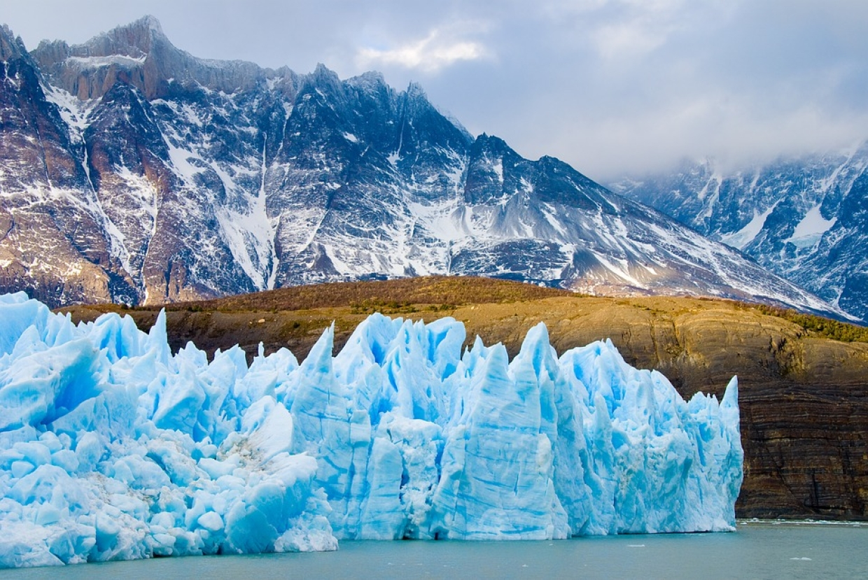 Российские ученые оценили вероятность массового таяния ледников в Тибете