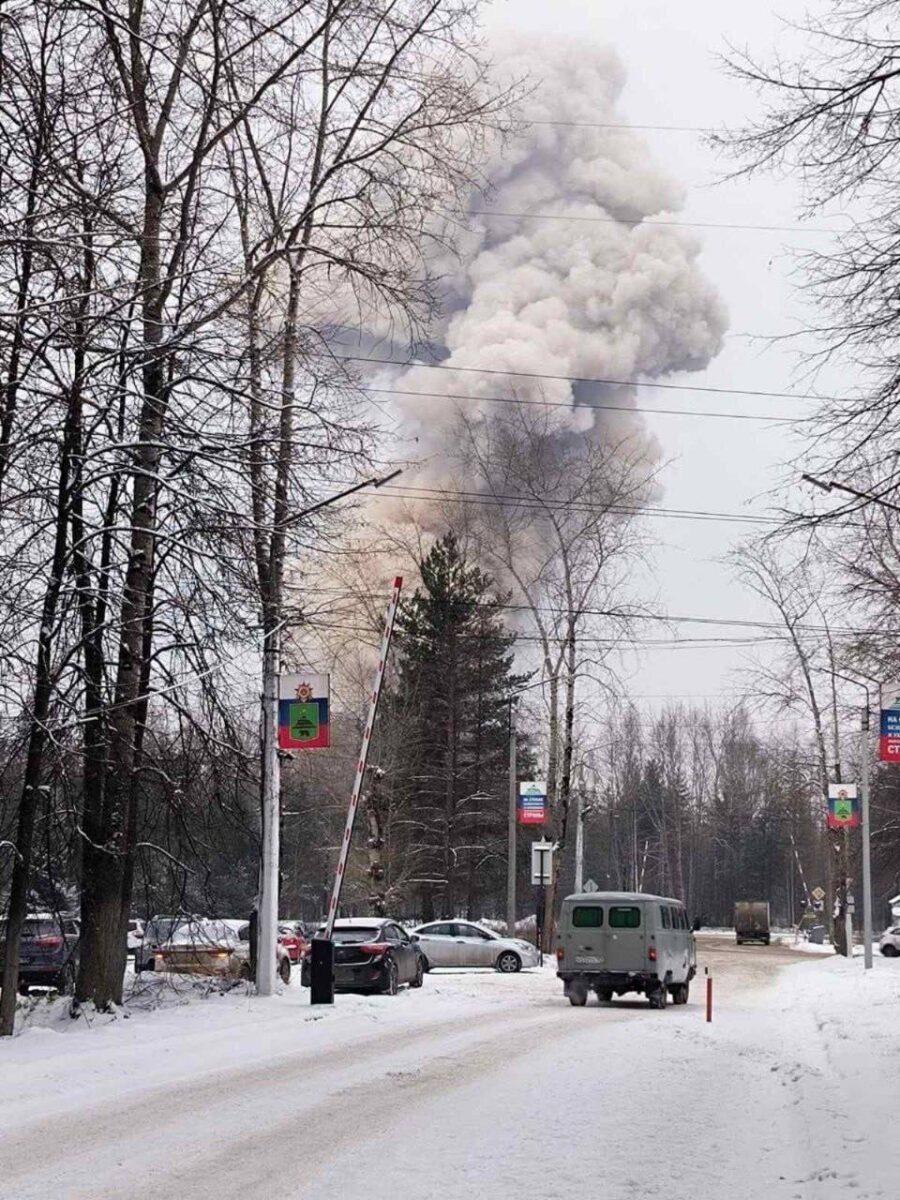 На военном заводе в пермском Соликамске сообщают о взрыве