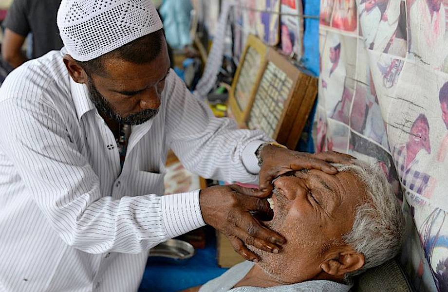Уличные стоматологи в Индии: сервис для отважных и не брезгливых дантист,здоровье и медицина,зубы,лечение,стоматолог