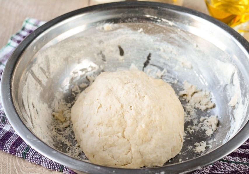Пышные и румяные пирожки с картошкой и укропом: готовятся на сковороде