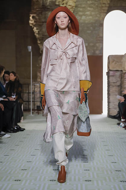 Неделя моды в Париже: Ума Турман, Азия Ардженто, Джиджи Хадид и другие на показе Lanvin осень-зима 2019/2020 Новости моды