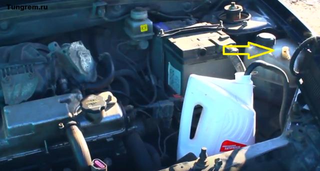 Как слить антифриз на калине