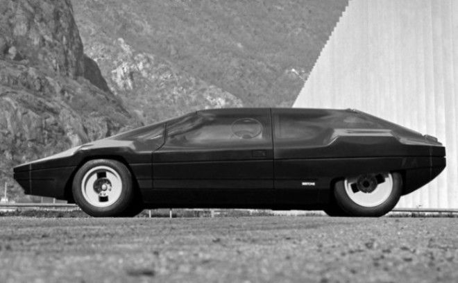 Смелый Lancia Sibilo Concept так и остался концептом
