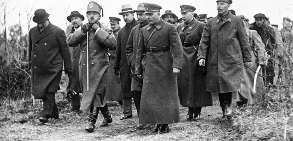 Как большевики хотели «отобрать» Индию у англичан