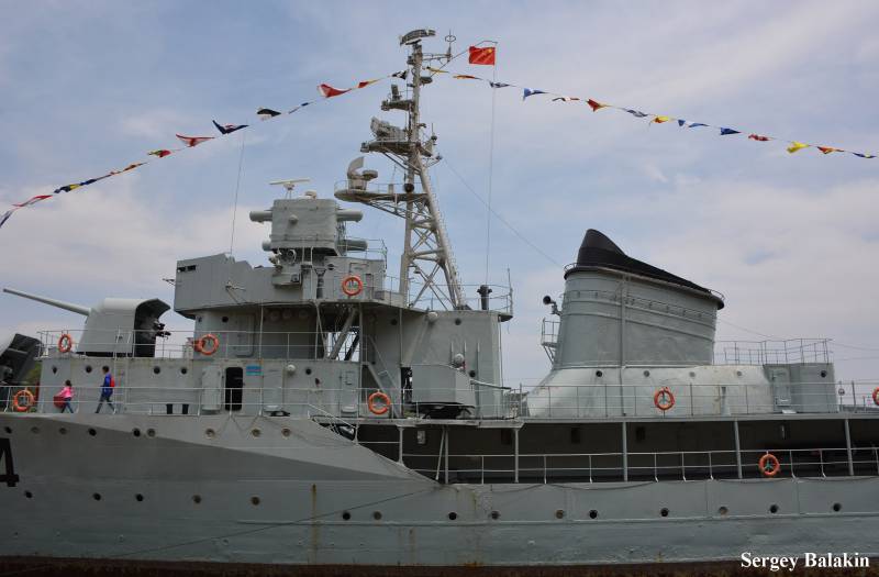 Китайские «семёрки»: эсминец «Тайюань», бывший «Ретивый» вмф