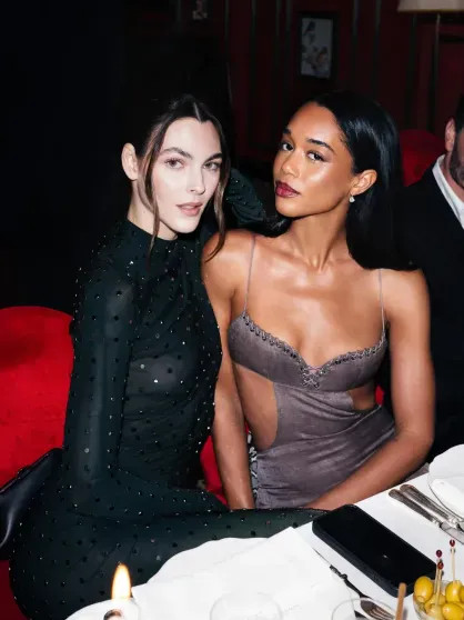 Пенелопа Крус, Алисия Викандер, Кейт Хадсон, Наоми Кэмпбелл и Виттория Черетти посетили день рождения Эдварда Эннинфула платье, Черетти, Kelly, Эннинфул, Тейлор, Хадсон, Алисия, Пенелопа, Стелла, Дэвидсон, Machine, Кристиан, Тейяна, Наоми, Викандер, Маккартни, позировала, которая, вечеринку, KellyMachine