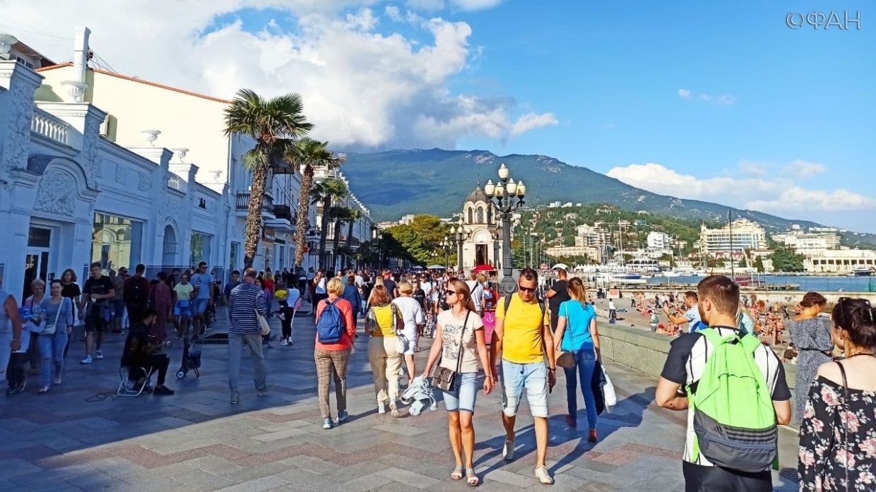 Российские туристы рассказали, почему отдают предпочтение отдыху в Ялте