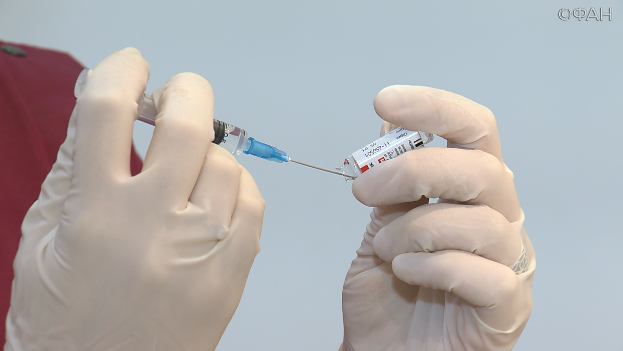 Пункты вакцинации в торговых центрах Владивостока набирают популярность: репортаж ФАН Пункты вакцинации в торговых центрах Владивостока набирают популярность: репортаж ФАН Общество