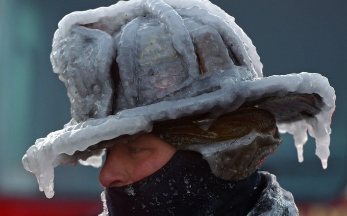 Американский сенатор от замерзающего Техаса уехал на курорт в Мексику Американский сенатор от замерзающего Техаса уехал на курорт в Мексику