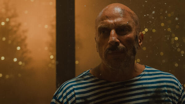 «Ёлки 12» — как снег на голову: вышли тизер-трейлер и постер главной новогодней франшизы