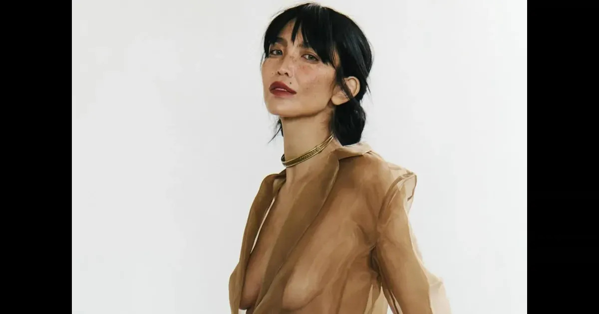 Жена Александра Цекало Дарина Эрвин снялась в "голом" костюме