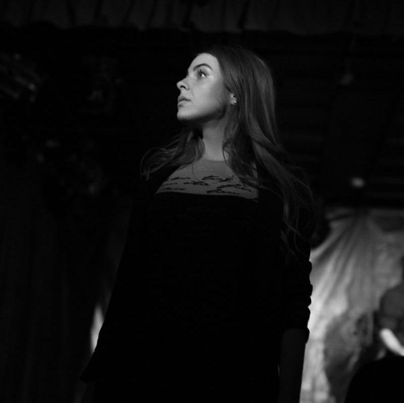 Новая интерпретация классики: Ксения Мери сыграет тренера в постановке 