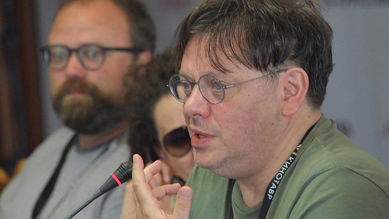 Валерий Тодоровский презентовал сериал «Надвое», посвященный его умершей жене Евгении Брик