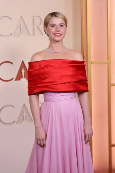 Джесси Бакли в Chanel