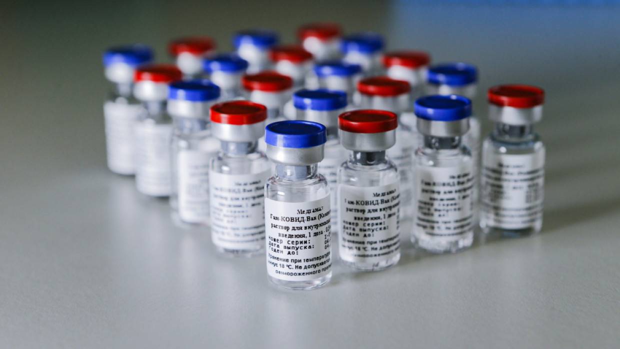 Вакцина «Спутник V» оказалась эффективнее Pfizer в борьбе с омикрон-штаммом COVID-9