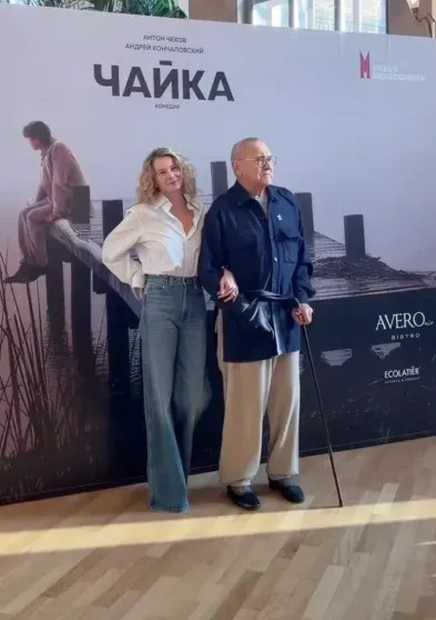 Юлия Высоцкая и Андрей Кончаловский вышли в свет в Москве Высоцкая, Андрей, ВысоцкаяЮлия, КончаловскийЮлия, театре, четыре, играет, Кончаловского, Моссовета, актриса, после, мужем, крайне, редко, аварии, автомобильной, травму, черепномозговую, супруги, 52летняя