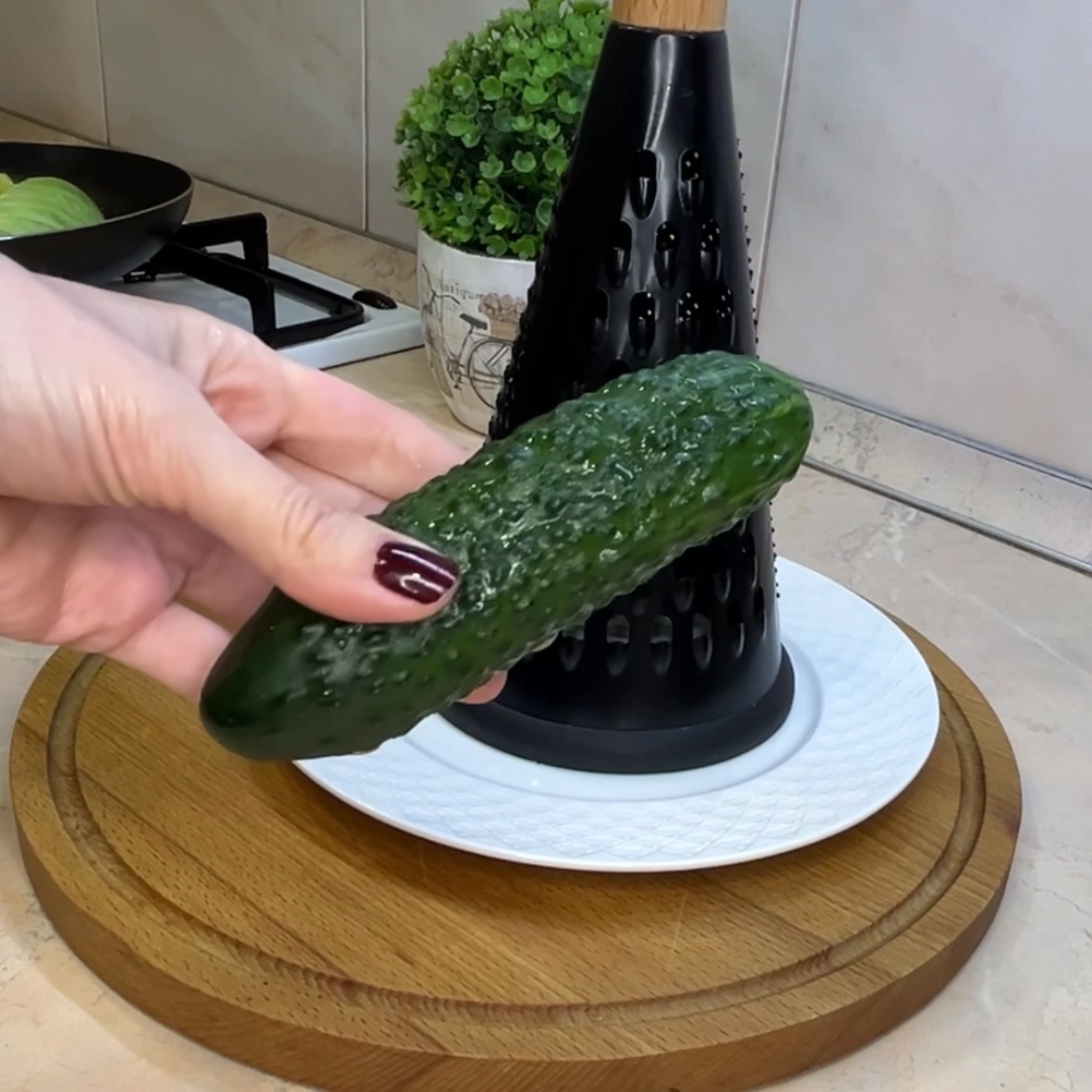 Дел на несколько минут, а удовольствия море: вкусная закуска из капусты Дел на несколько минут, а удовольствия море: вкусная закуска из капусты свежий, капусту, молодая, капуста, сразу, очень, кинзы, укропа, чеснок, пресс, через, давленный, добавляем, петрушки, зелень, только, «поплывет»Измельчаем, готовый, молотый, руками