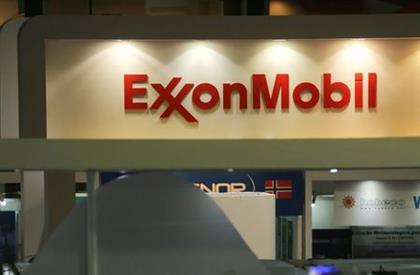 A logo of the Exxon Mobil Corp is seen at the Rio Oil and Gas Expo and Conference in Rio de Janeiro, Brazil September 24, 2018. REUTERS/Sergio Moraes 