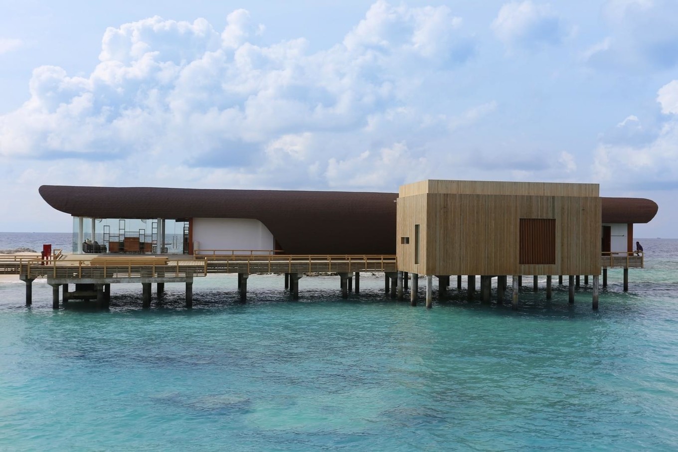 Отель The Westin Maldives Miriandhoo Resort на Мальдивах