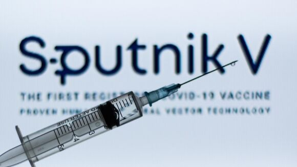 Путин может вакцинироваться от коронавируса к концу лета