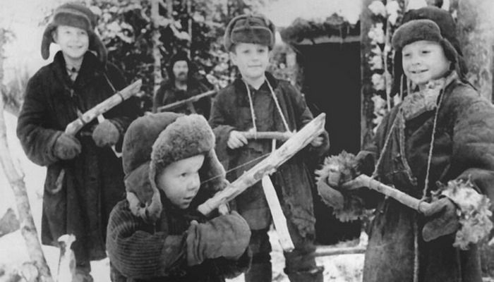 В казаках-разбойниках проявлялась командная сплоченность.jpg