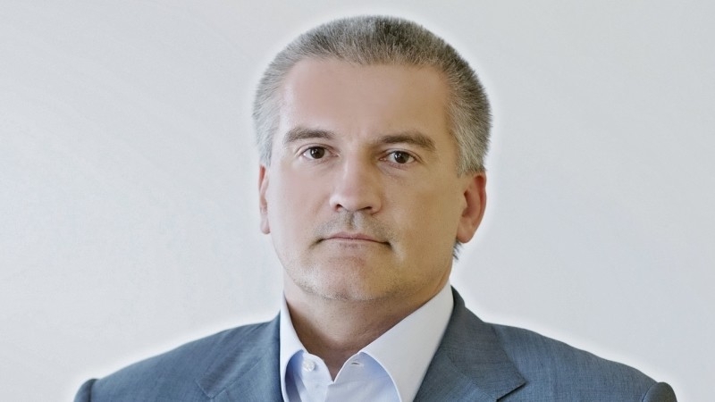 Глава Крыма назвал «дном» популярных у молодежи певцов и блогеров