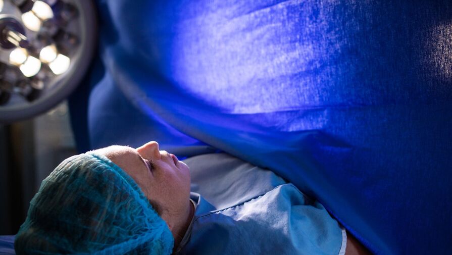 Беременная женщина, ожидавшая тройню, родила четверых