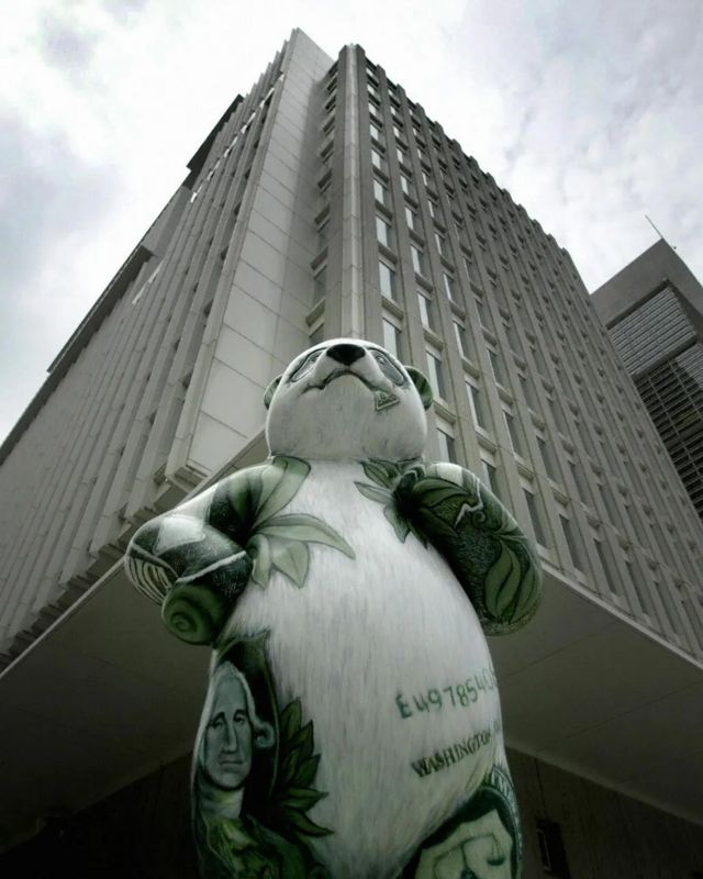 Можно ли считать гигантскую панду самым дорогим животным в мире? Для Китая это наверняка так...