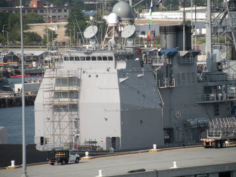 Военно-морская база Норфолк – проплывая мимо вмф