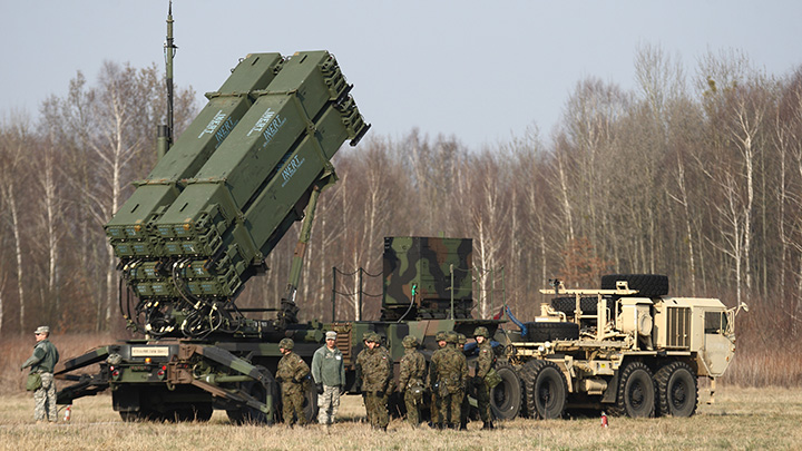 УКРАИНА ЗАКАНЧИВАЕТСЯ, УДАРЯТ В ДРУГОМ МЕСТЕ: США СРОЧНО ГОТОВЯТ ЩИТ ТРИМОРЬЯ геополитика,украина