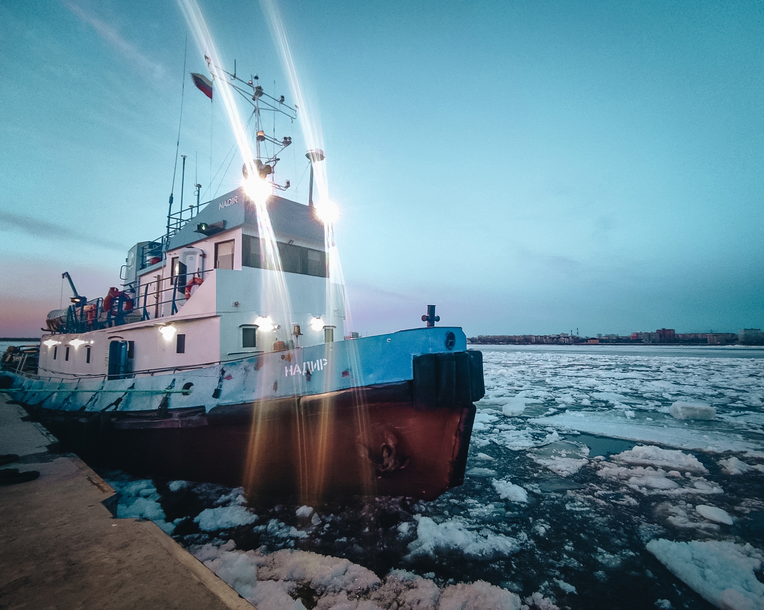 Без потопов не обошлось: что принёс ледоход в Архангельск