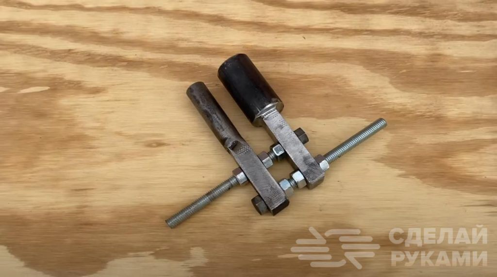 Простейший гибочный станочек для мастерской