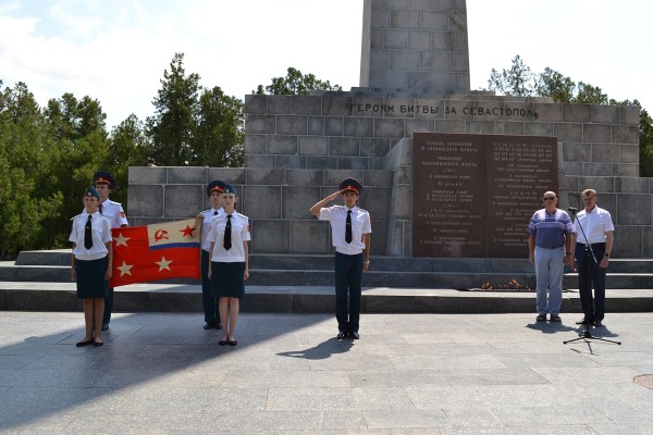 Мемориальный фонд. Стихи на мемориале сапун гора.