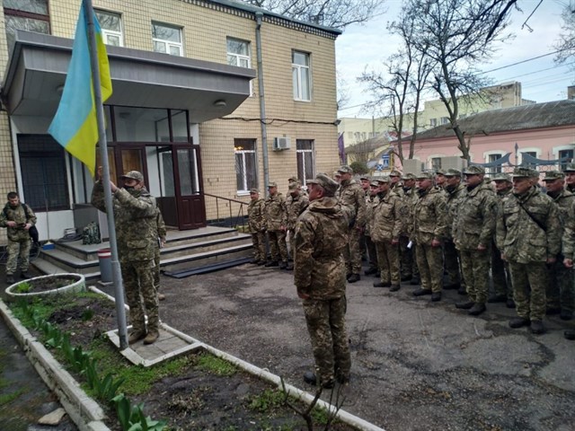 Что представляет собой армия «революции достоинства» Что представляет собой армия «революции достоинства» армия,украина