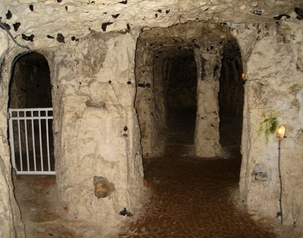 Город под землей на 20 тысяч человек и другие подземные постройки Город под землей на 20 тысяч человек и другие подземные постройки