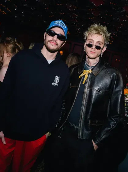 Пенелопа Крус, Алисия Викандер, Кейт Хадсон, Наоми Кэмпбелл и Виттория Черетти посетили день рождения Эдварда Эннинфула платье, Черетти, Kelly, Эннинфул, Тейлор, Хадсон, Алисия, Пенелопа, Стелла, Дэвидсон, Machine, Кристиан, Тейяна, Наоми, Викандер, Маккартни, позировала, которая, вечеринку, KellyMachine