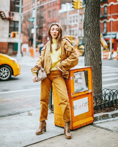 С чем носить брюки осенью: 10 образов, которые помогут выглядеть стильно, а чувствовать себя комфортно С чем носить брюки осенью: 10 образов, которые помогут выглядеть стильно, а чувствовать себя комфортно гардероб,мода и красота,модные образы,одежда и аксессуары