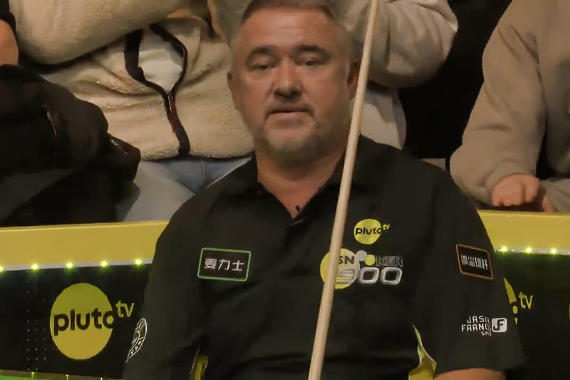 Стивен Хендри принял участие в новом турнире Crucible Cup (фото: totallysnookered)