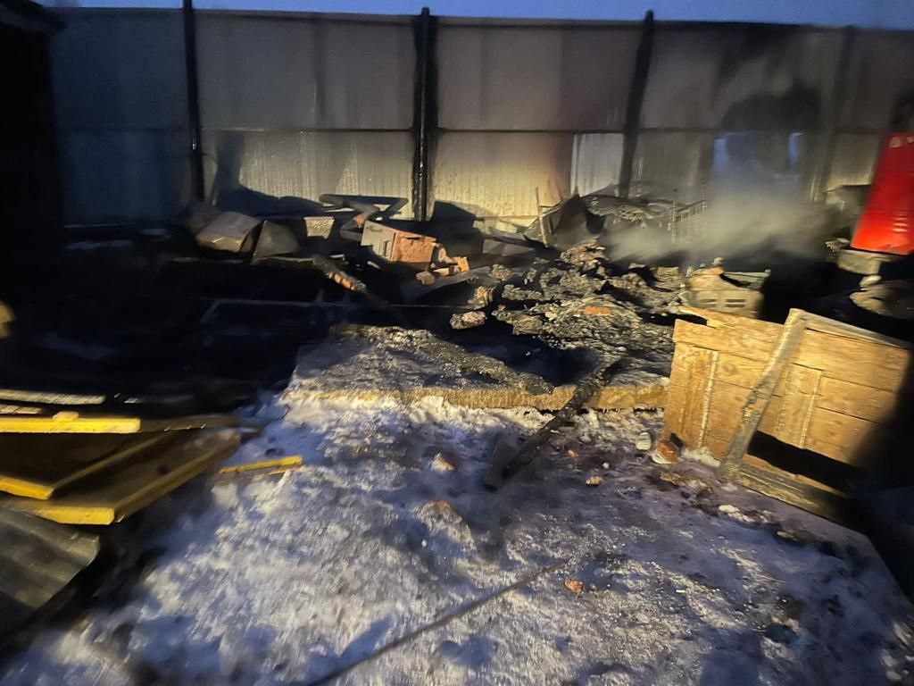 В Сергиевом Посаде в сгоревшем дотла сарае обнаружено два трупа