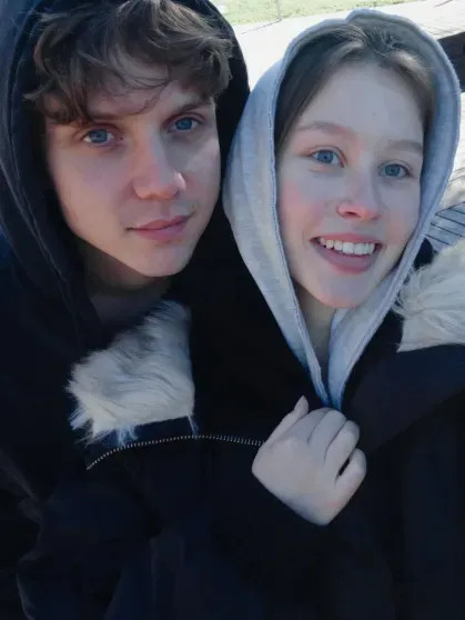 Корсет и шипы: 16-летняя Анна Пересильд снялась в образе готической принцессы Алексей Учитель,Анна Пересильд,иван дмитриенко,Юлия Пересильд