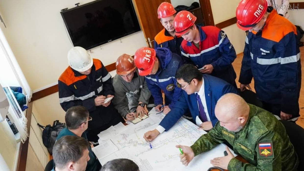 Спасатели извлекли тела еще 13 человек из кемеровской шахты «Листвяжная»