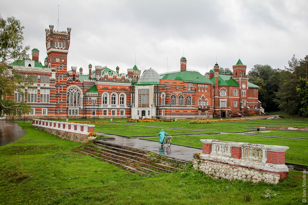 Юрино. Замок Шереметевых автотуризм