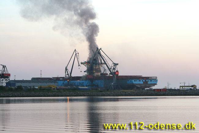 Борьба морских гигантов. Контейнеровозы – первый в своём классе вмф