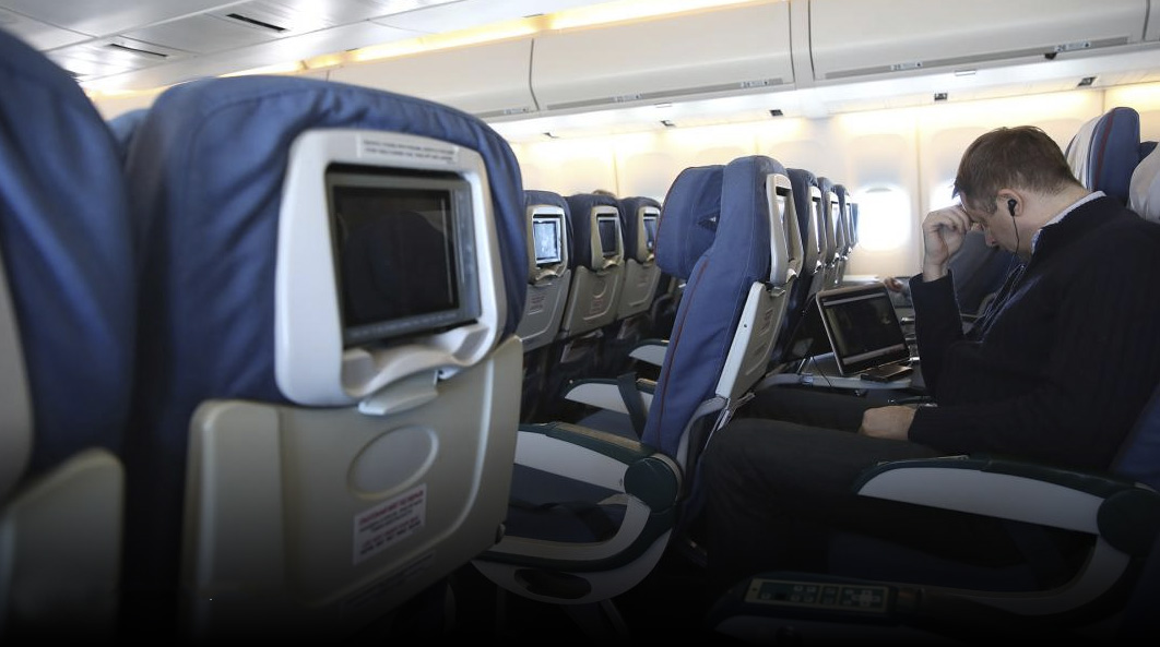 Посекундно свысока: о проблемах на борту сообщат по интернету Авиация