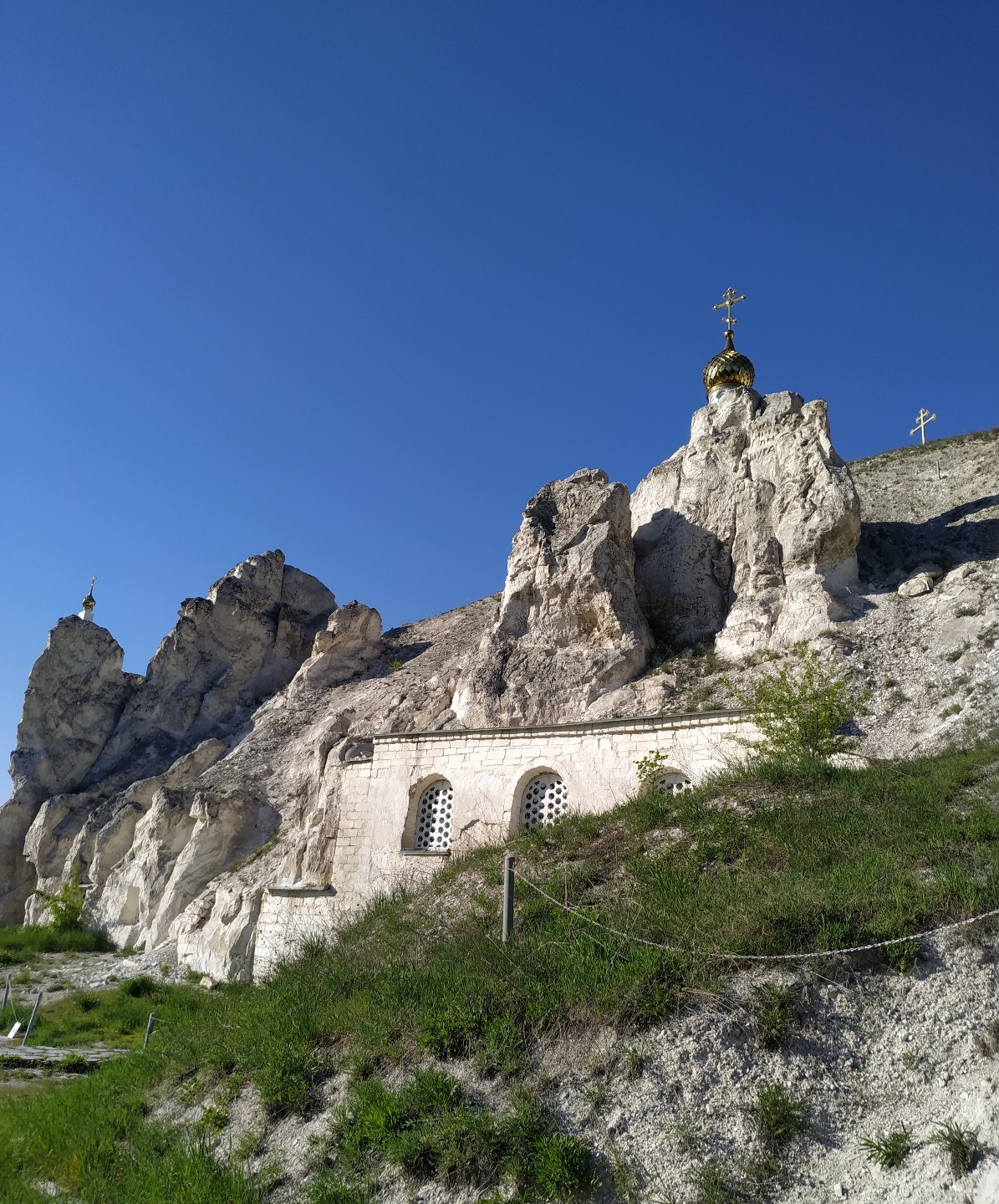 женский монастырь в воронежской области в меловых горах