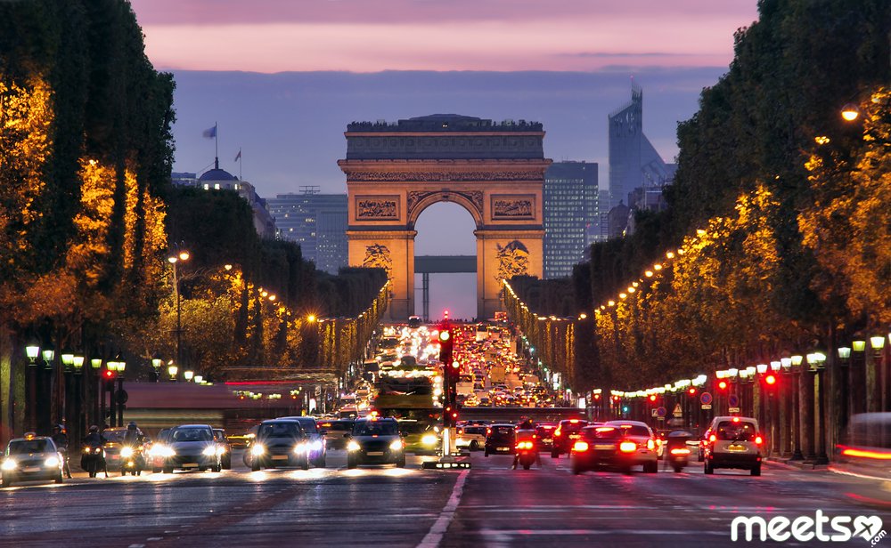 paris in evening