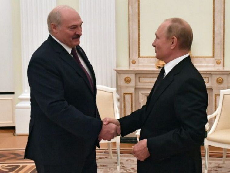 Лукашенко заявил о намерении Украины атаковать Белоруссию (ВИДЕО)