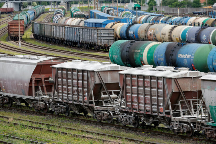 Spiegel: власти ФРГ возмущены запретом Литвы на транзит грузов в Калининград