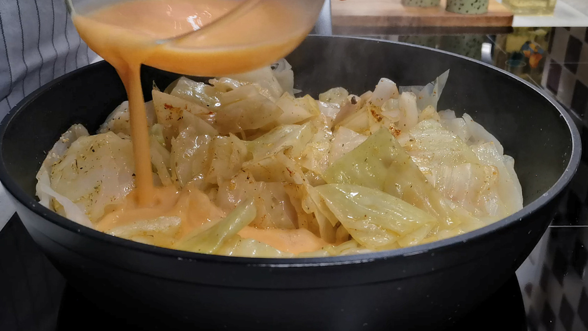 Никогда раньше не ела такой вкусной капусты. Готовлю уже третий раз за неделю и хочется еще. Гениальный рецепт и самое главное простой Никогда раньше не ела такой вкусной капусты. Готовлю уже третий раз за неделю и хочется еще. Гениальный рецепт и самое главное простой капусту, капуста, чтобы, можно, совсем, жарим, немного, такая, слегка, кастрюлю, ингредиент, масла, довольно, сухари, Поскольку, теперь, стать, сильный, добавляем, Огонь